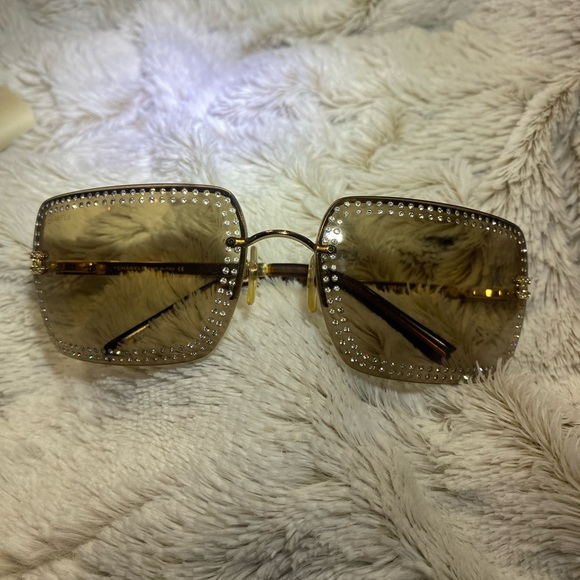 Chanel Vintage Sunglasses-Limited Edition - Picture 3 of 16